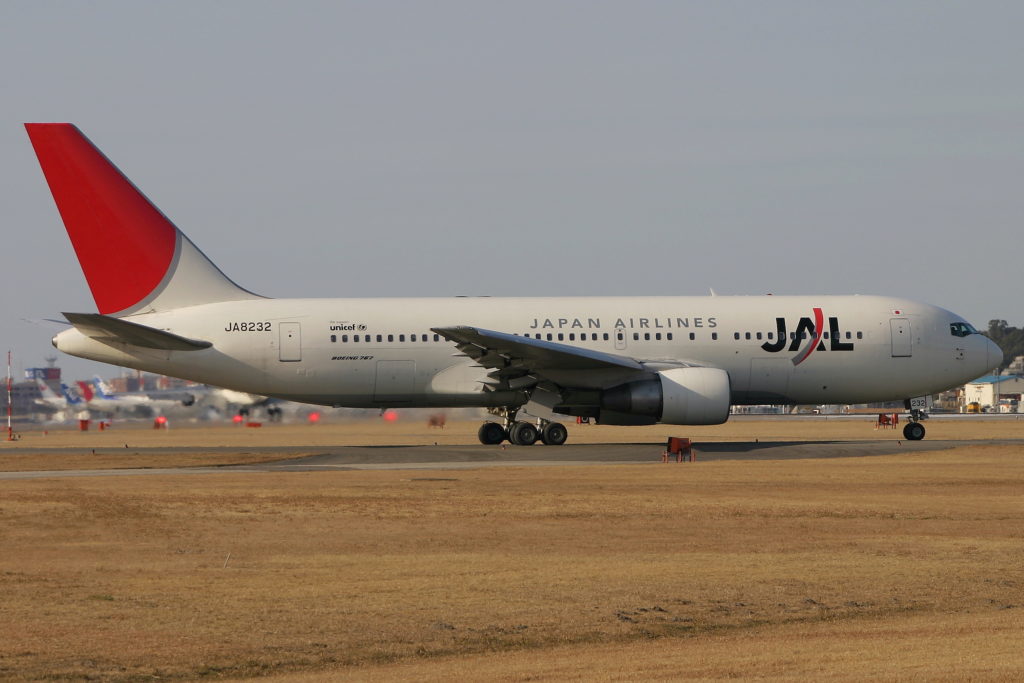 JapanAirlines_B767-200